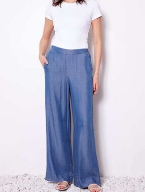 UP Pants! Women’s Wide-Leg Tencel- Blue Wash Pants